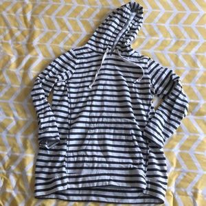 Lot of sz M/L maternity wear